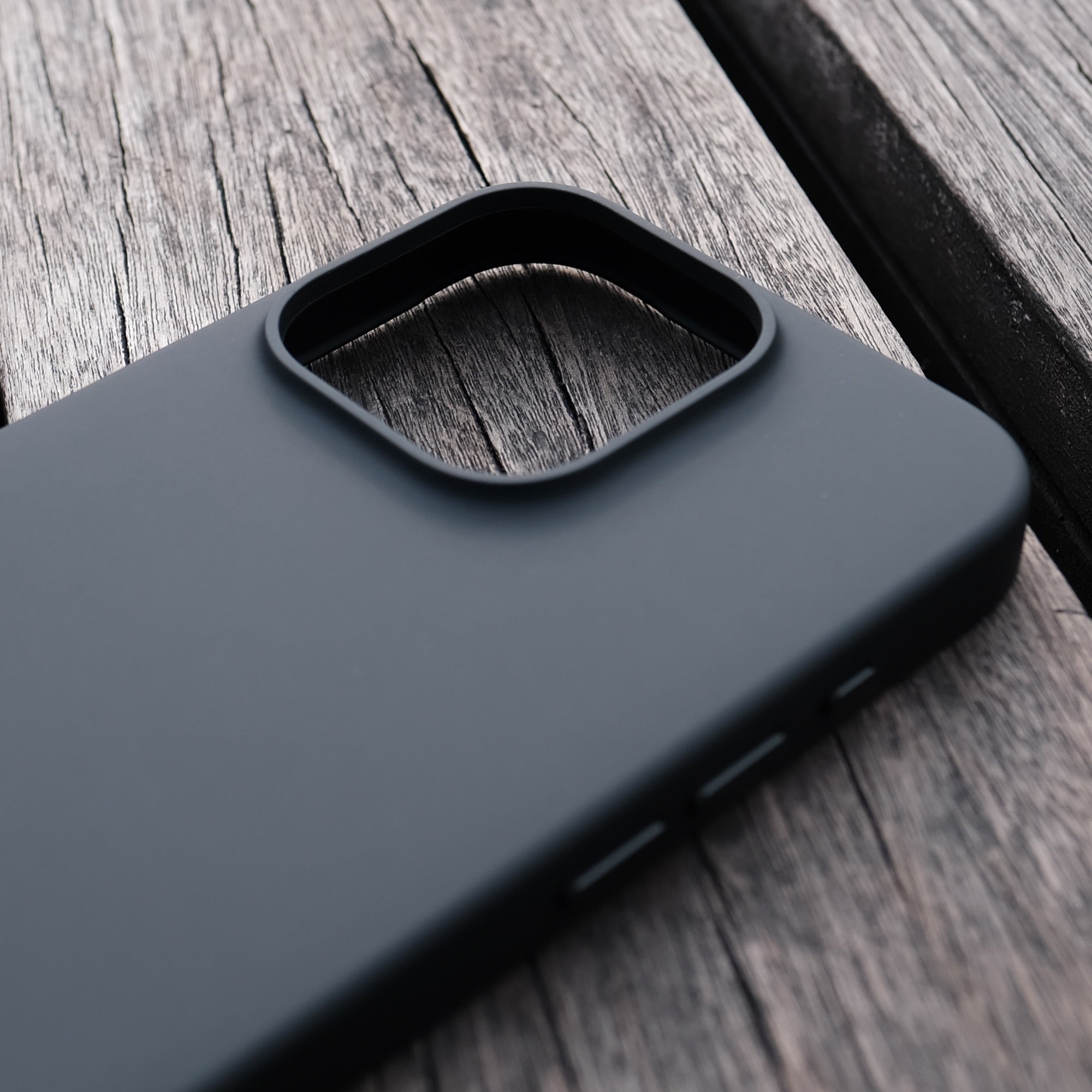 Black MagSafe iPhone 15 Plus Case