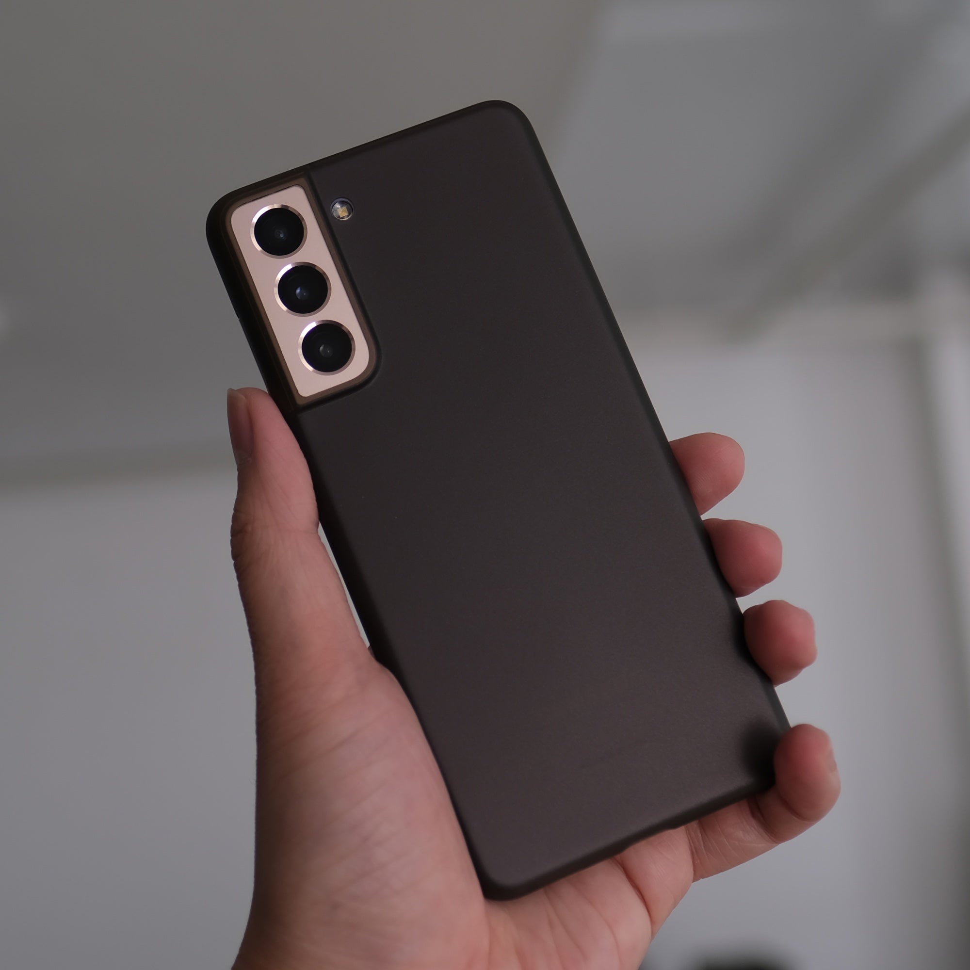 Thin black Samsung S21 Ultra case